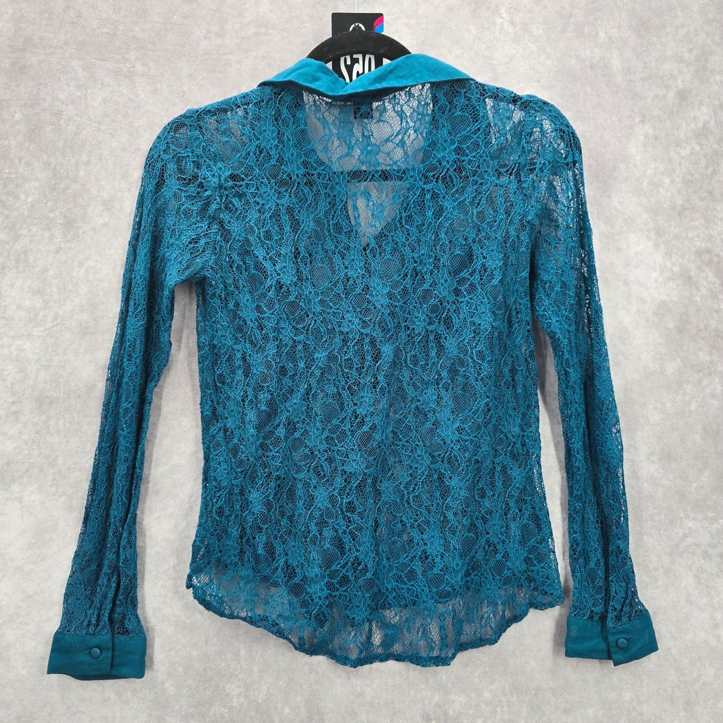 052. Forever 21 Green Lace Button Down Long Sleeve Top Small