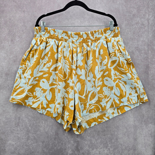 Ava & Viv Yellow White Linen Pull Up Shorts Plus 2X