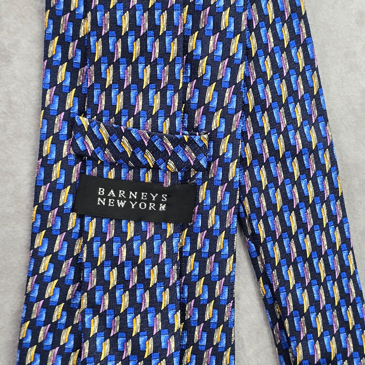 Barneys New York Blue Yellow Geometric Repp 100% Silk Italy Men's Neck Tie NWOT