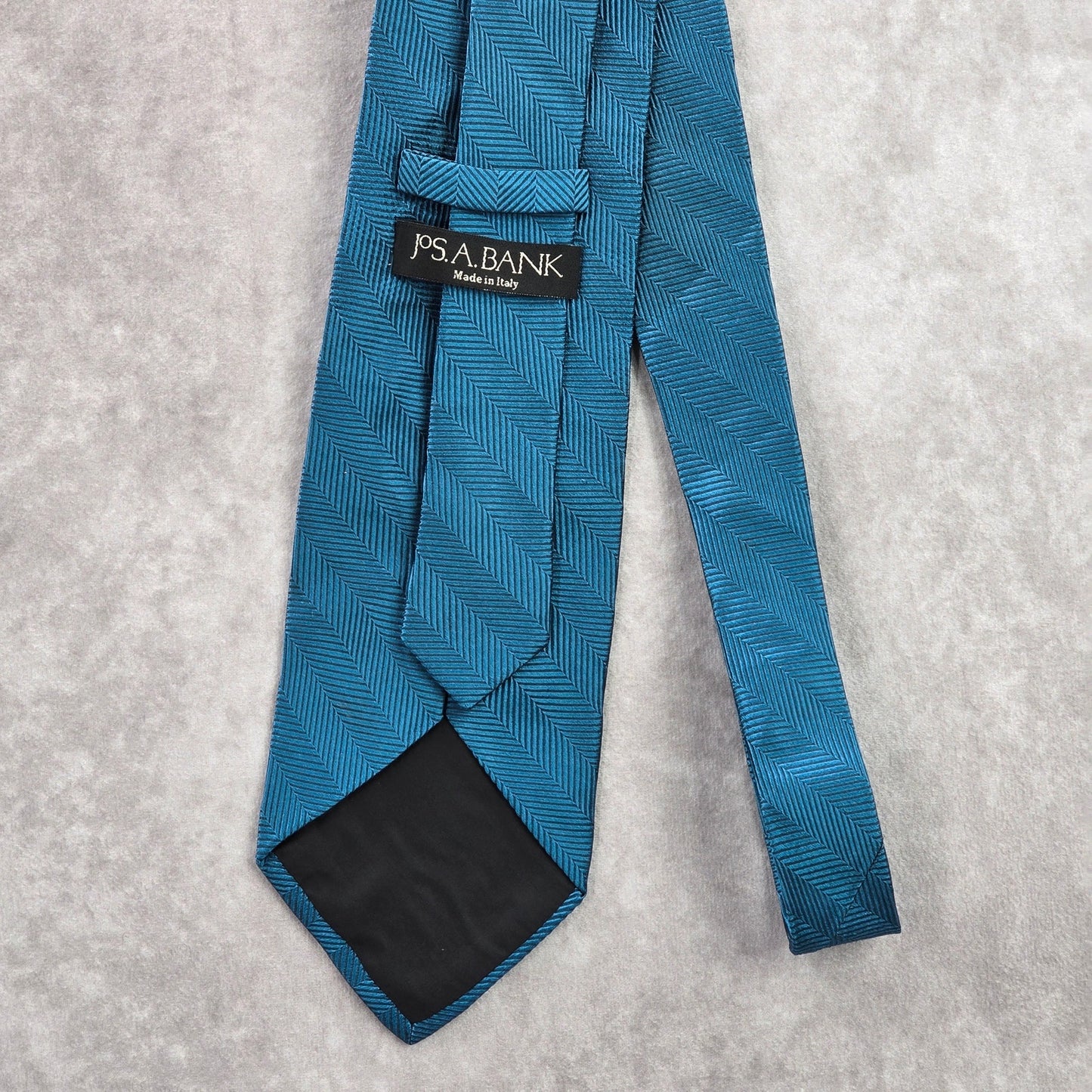 Jos. A. Bank Blue Stripe Repp Geometric 100% Silk Italy Men's Neck Tie NWOT