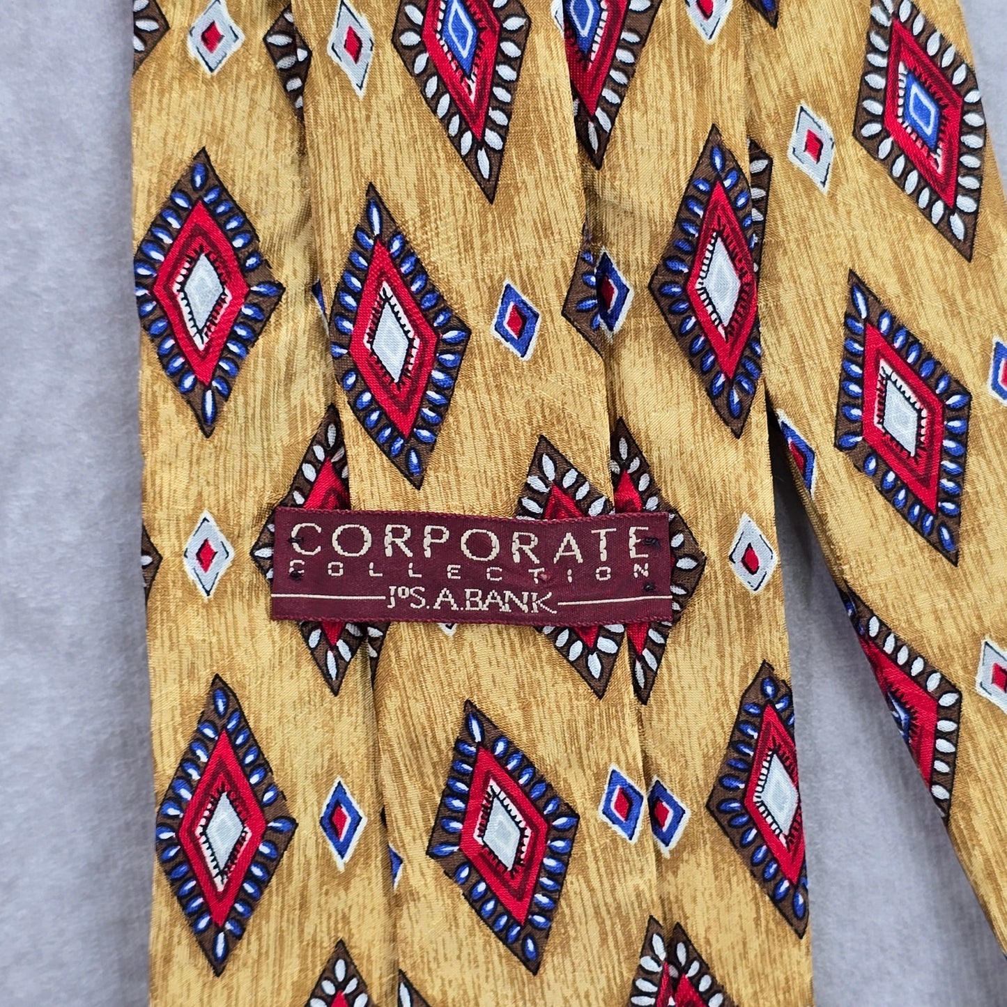 Jos. A. Bank Corporate Collection Yellow Geometric Silk Men's Neck Tie NWOT