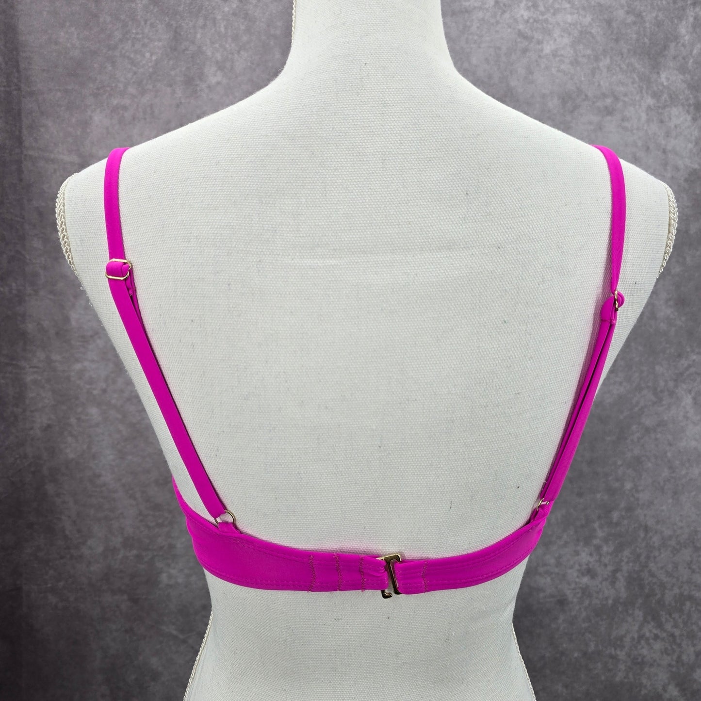 Xhilaration Pink Ruffle Padded Adjustable Wired Bikini Top Swimwear Medium