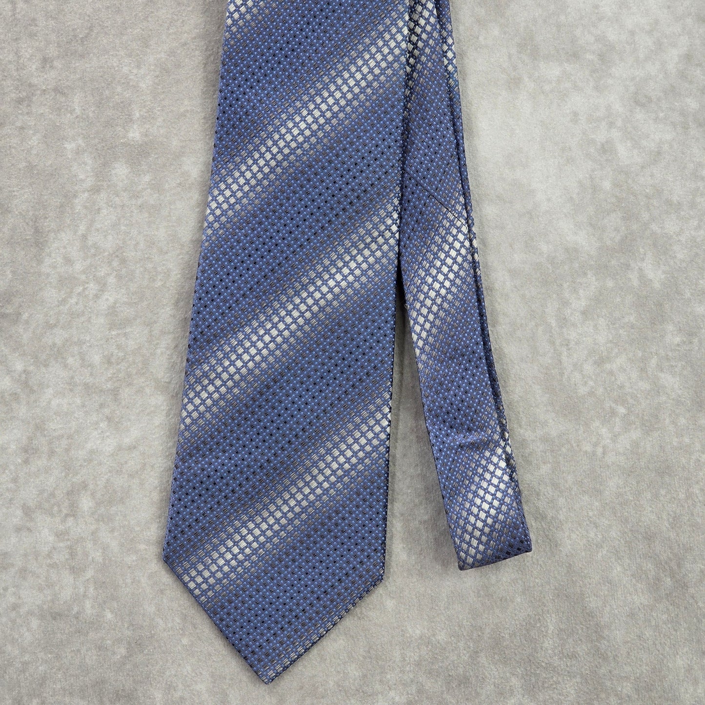 Kenneth Cole New York Blue Gray Black Executive Silk Geometric Neck Tie Men's