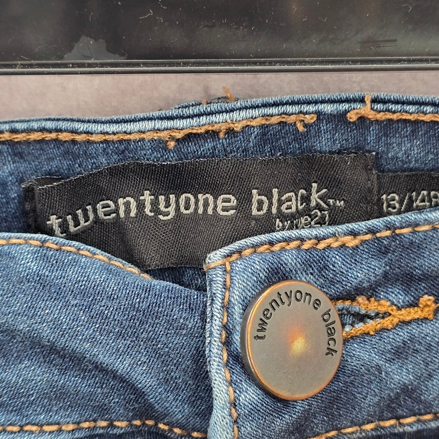 053. Rue21 Twentyone Black Blue Denim Pants Straight Stretch Skinny Jeans 13/14R