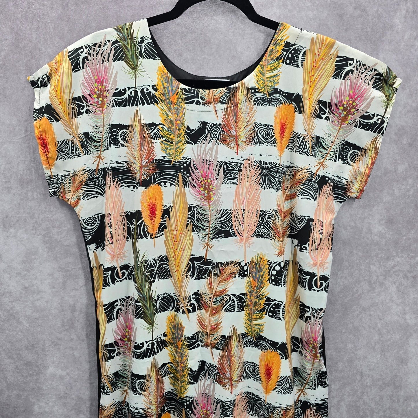 Takaya Siam Black Short Sleeve Maxi Feather Print Sheer Ruffle Dress Medium