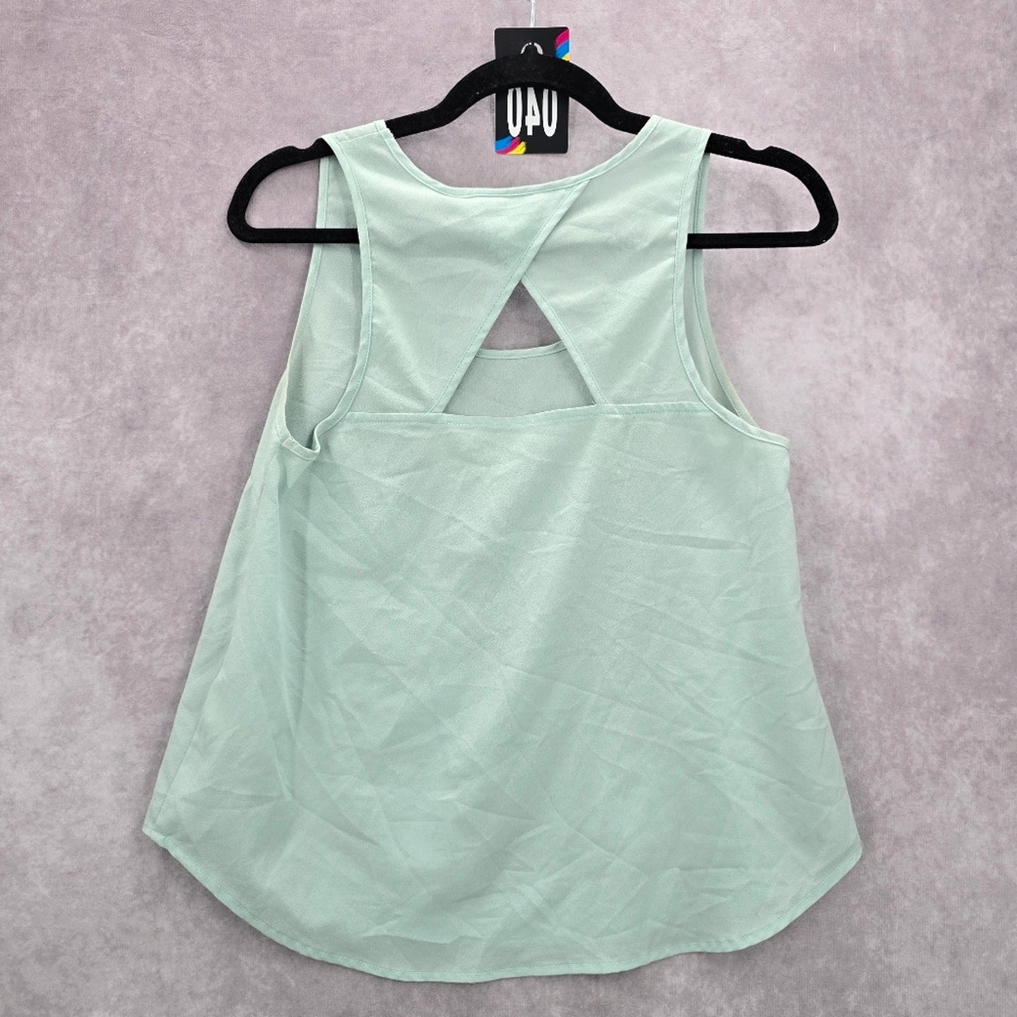 Jack Pastel Green Sleeveless Triangle Cutout Tank Top Small