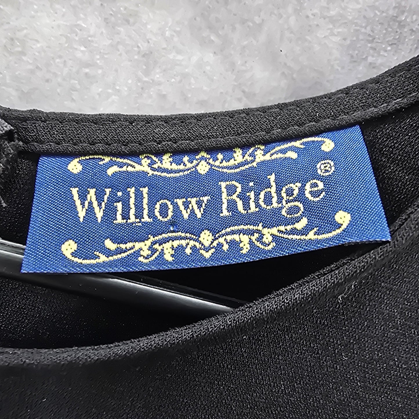 Willow Ridge Black Sleeveless Knee Length Slit Formal Dress Large