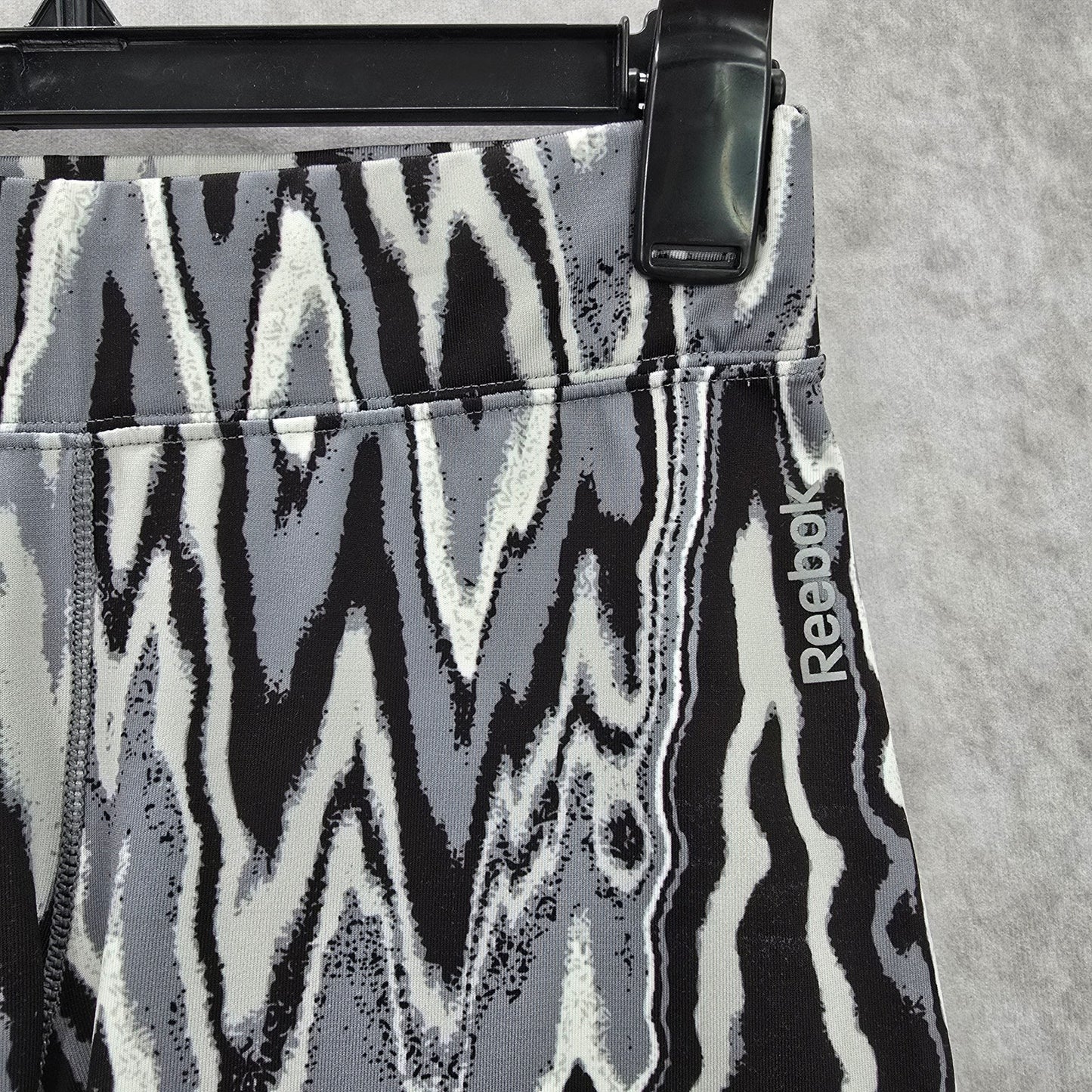 Reebok Black Gray Marble Cropped Active Pant Bottom Legging Small