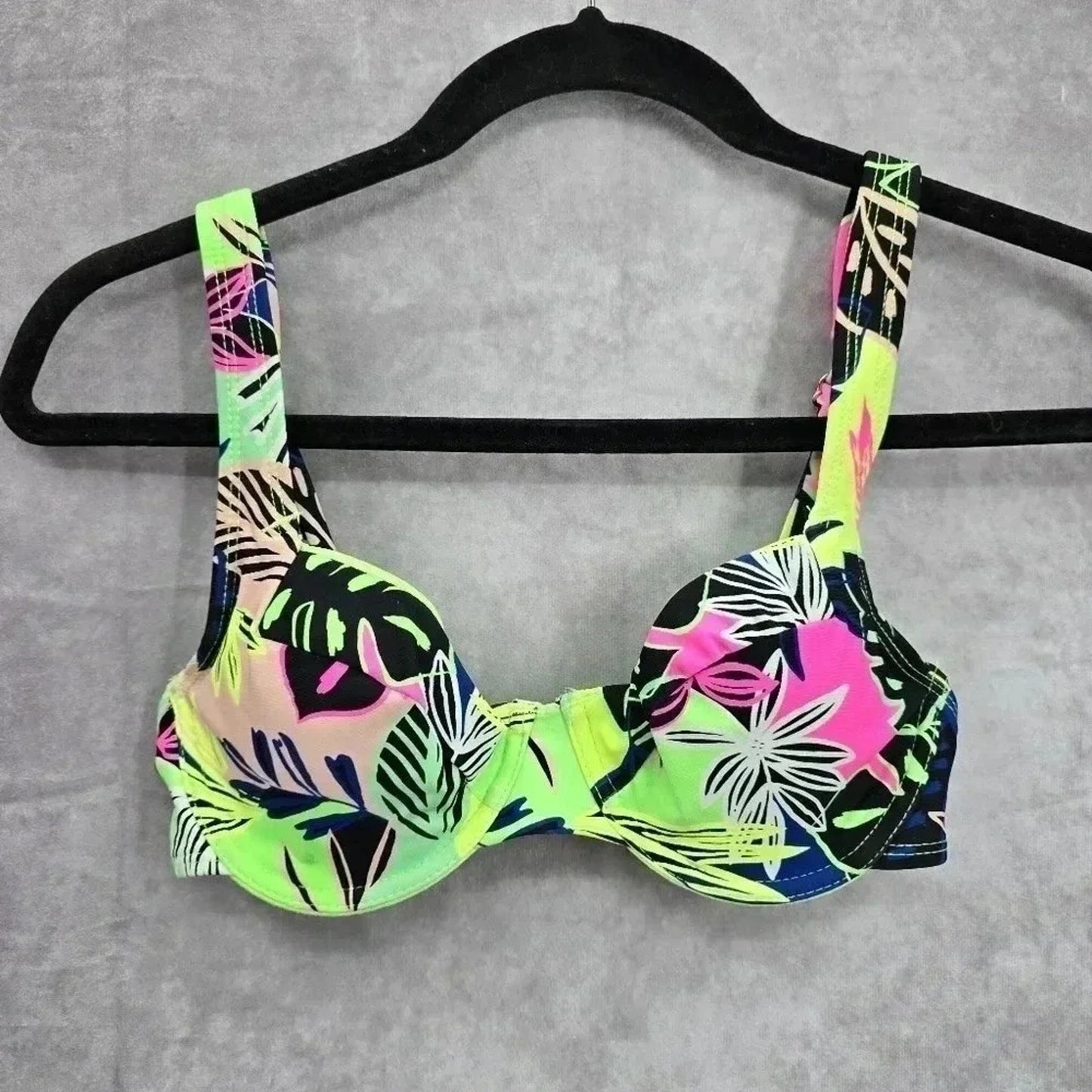 No Boundaries Green Floral Tropical Bikini Top Swimwear Padded Swimsuit Small