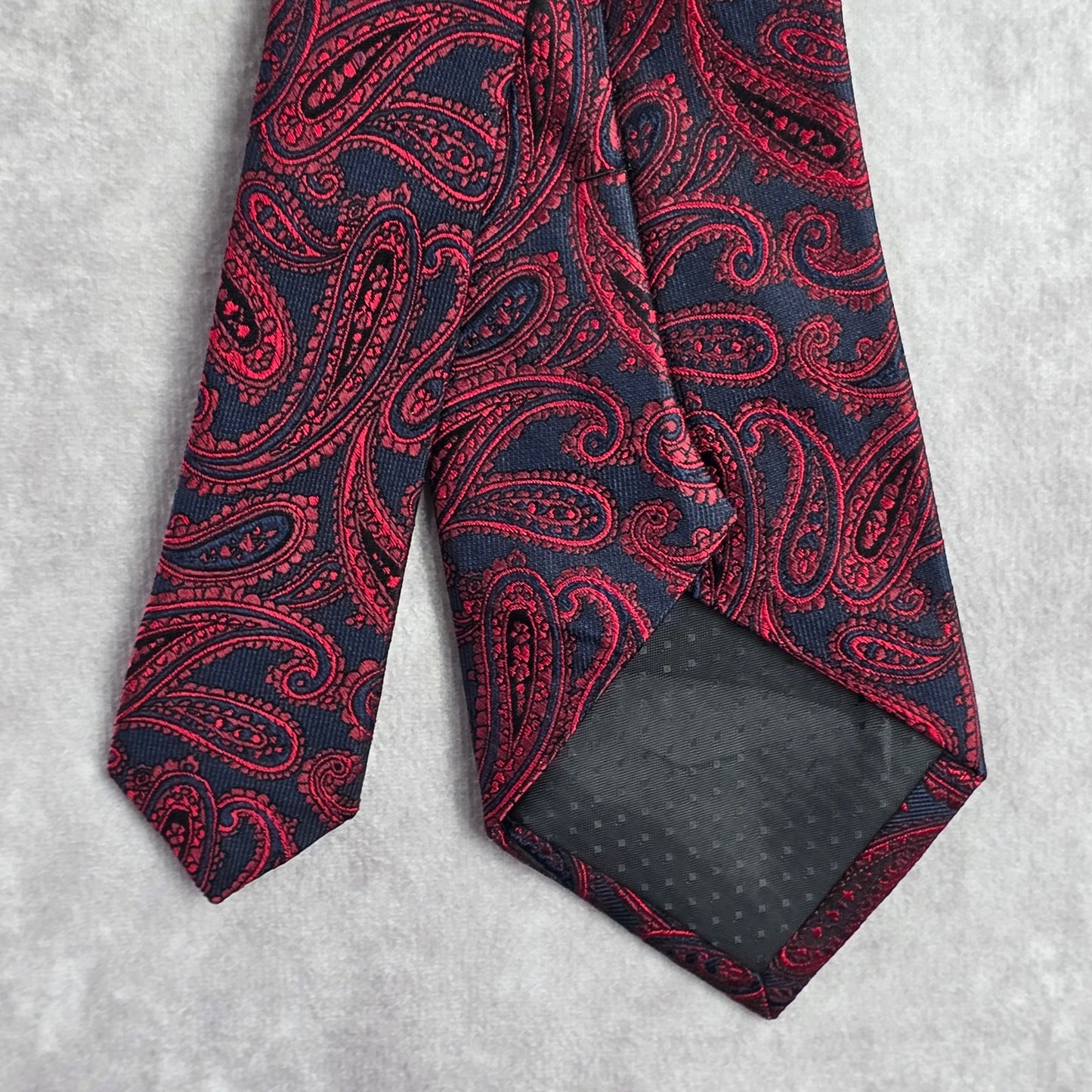 Pronto Plomo Platinum Red Blue Floral Paisley 100% Silk Men's Neck Tie