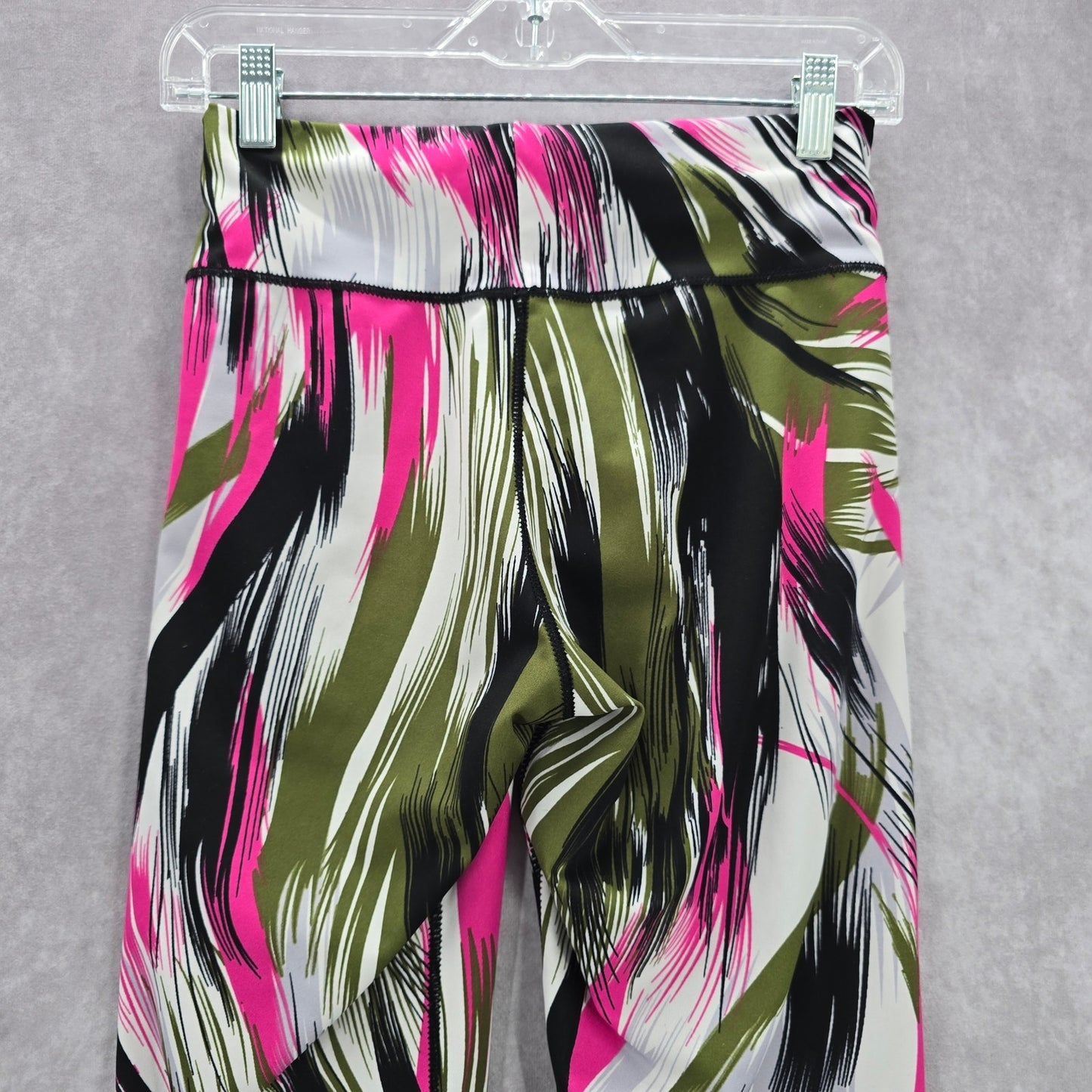 Green Pink Print Capri Cropped Stretch Active Pants Bottoms Leggings M/L