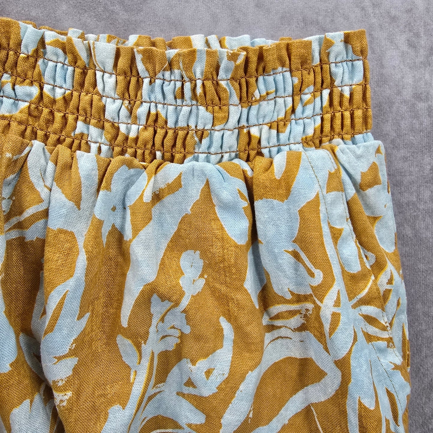 Ava & Viv Yellow White Linen Pull Up Shorts Plus 2X