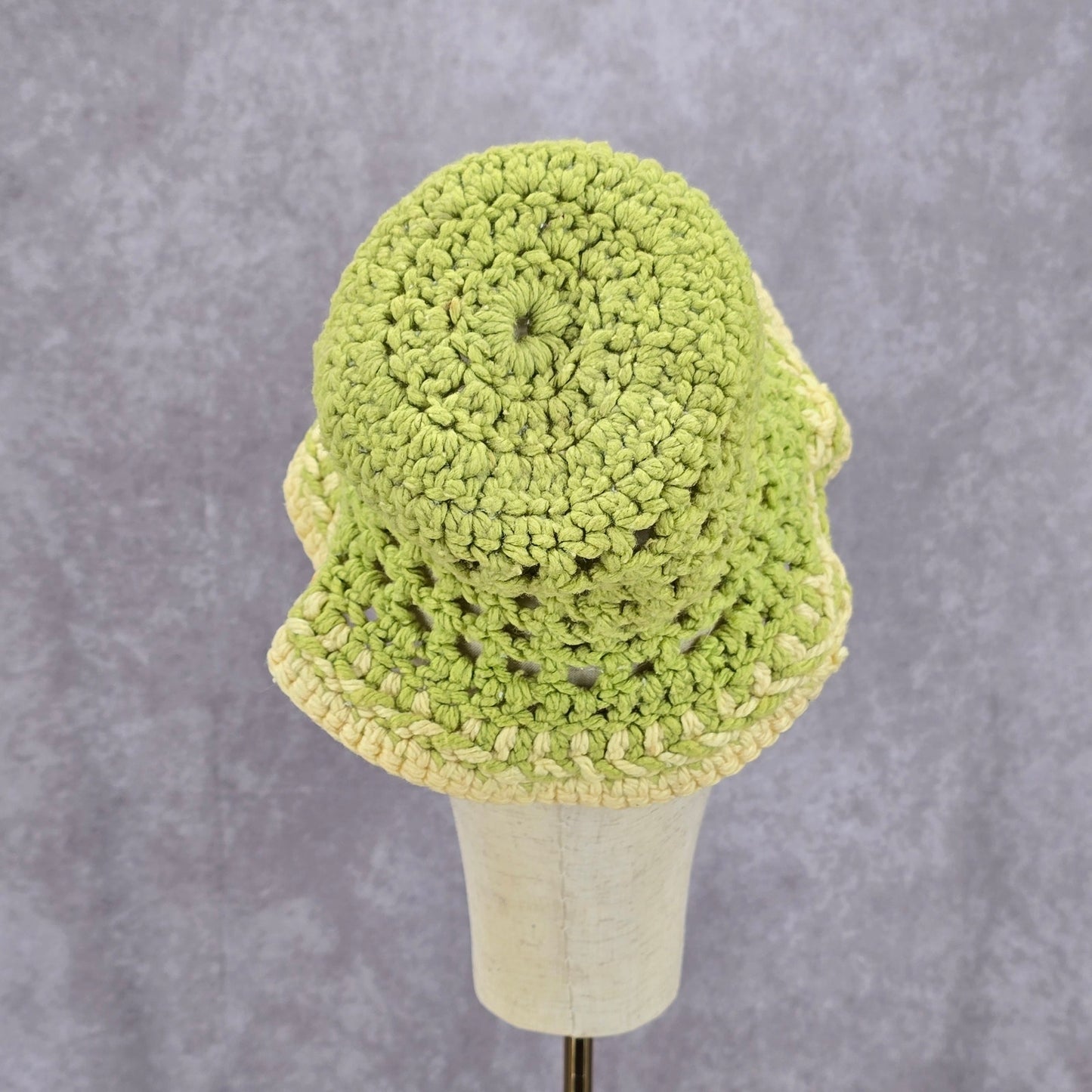 Green Top Crochet Knit Bucket Cap Hat Fun Vintage Y2K Funky Beanie