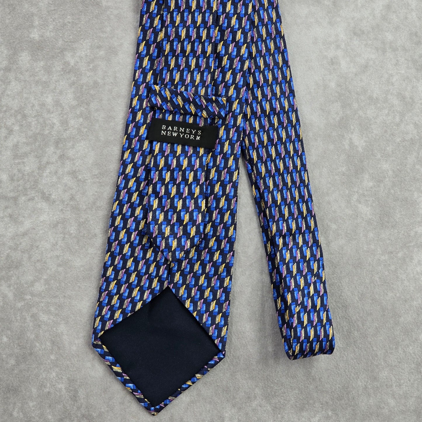 Barneys New York Blue Yellow Geometric Repp 100% Silk Italy Men's Neck Tie NWOT