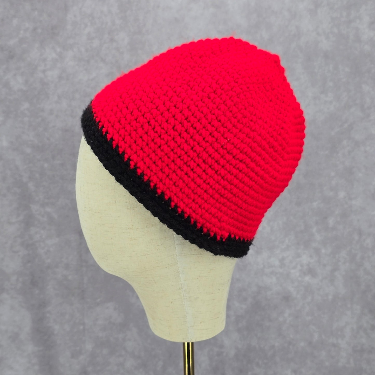 Red Black Crochet Knit Bucket Cap Hat Fun Vintage Y2K Funky Beanie