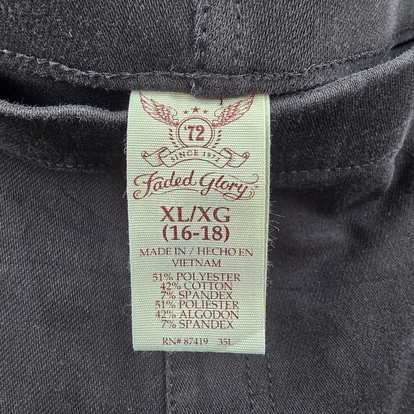 Faded Glory Black Stretch Flat Front Bermuda Bottoms Pants Shorts XL 16/18