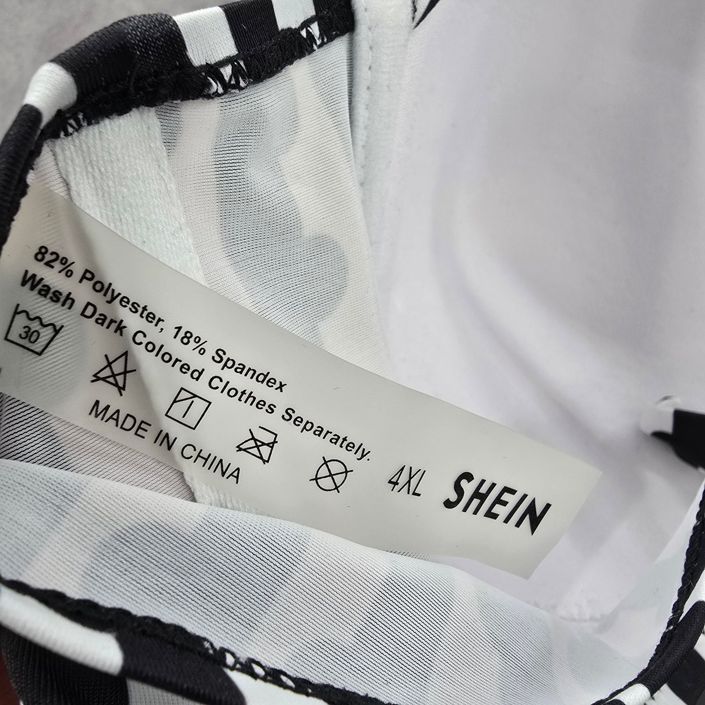 Shein Black White Pattern Bikini Top Padded Underwire Swimwear 4XL