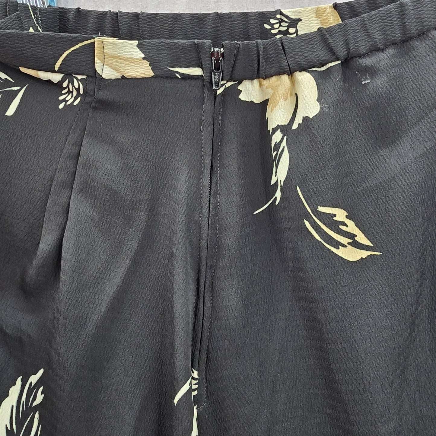 Kathie Lee Black Flare Floral Knee Length Zipper Boho Y2K Indie Skirt Plus 14