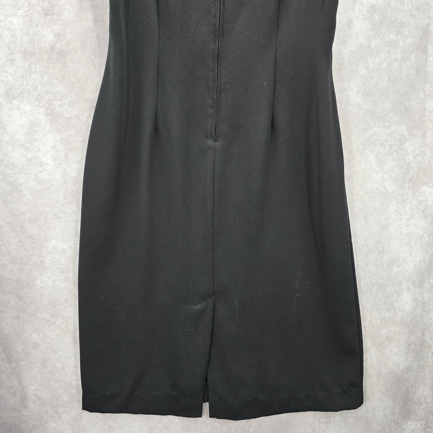 Willow Ridge Black Sleeveless Knee Length Slit Formal Dress Large