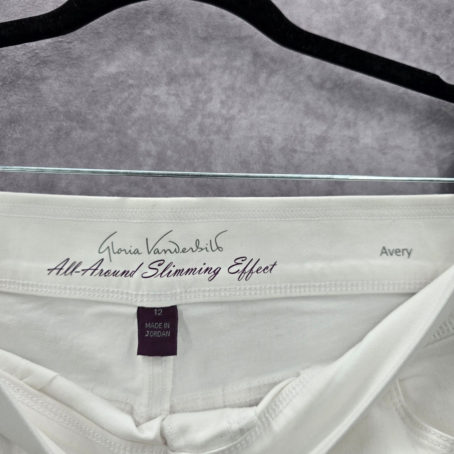 Gloria Vanderbilt White Embroidered Floral Crop Avery Cotton Pants 12