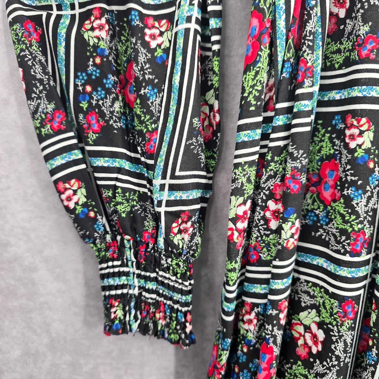 Rock & Roll Cowgirl Long Sleeve Black Floral Knee Length Western Dress Medium