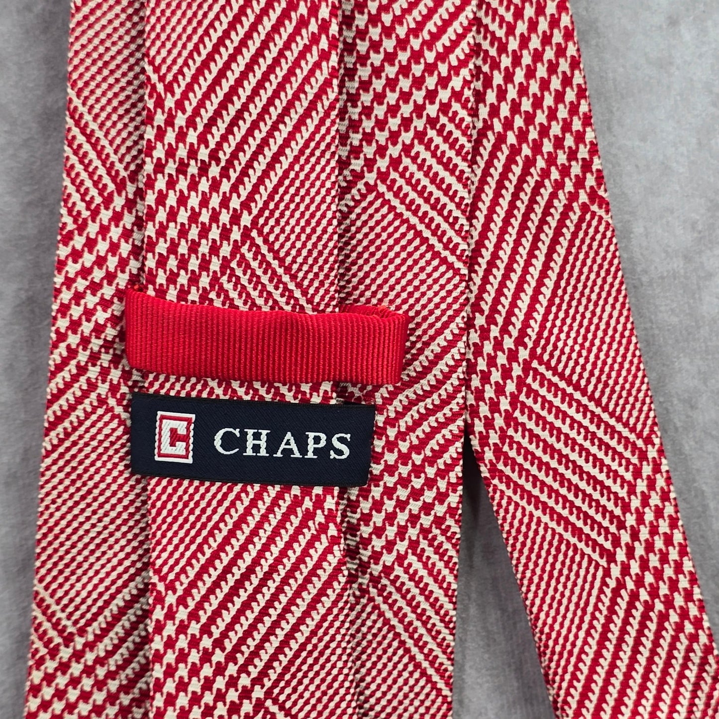 Chaps Red White Stripe Executive Geometric Plaid Tartan 100% Silk Men's Neck Tie
