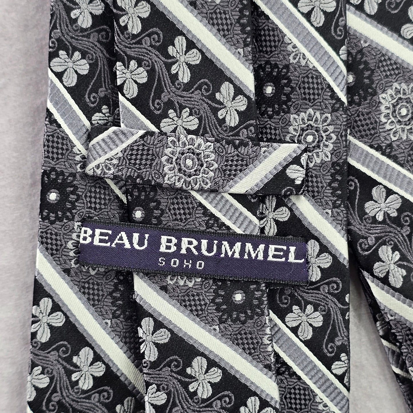 Beau Brummel Black Silver Gray Floral Stripe Silk Executive Neck Tie Men's
