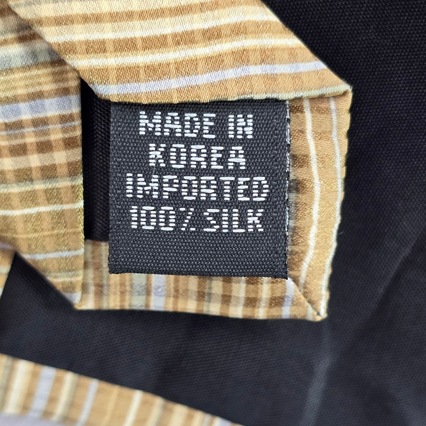 Van Heusen Yellow Blue Stripe 100% Silk Executive Corporate Men's Neck Tie