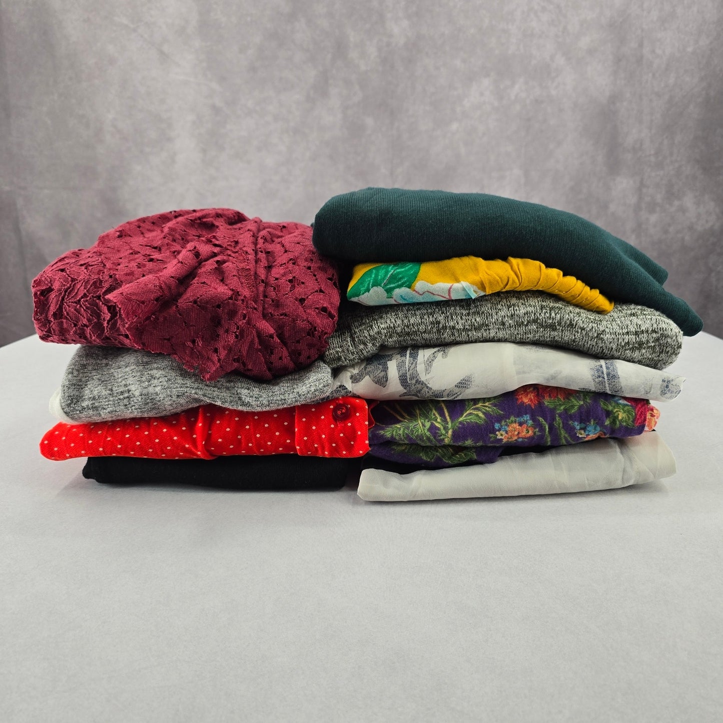 Lot of 10 Womens Tops Sweaters Tanks Random Mixed Bundle of 10 S Small