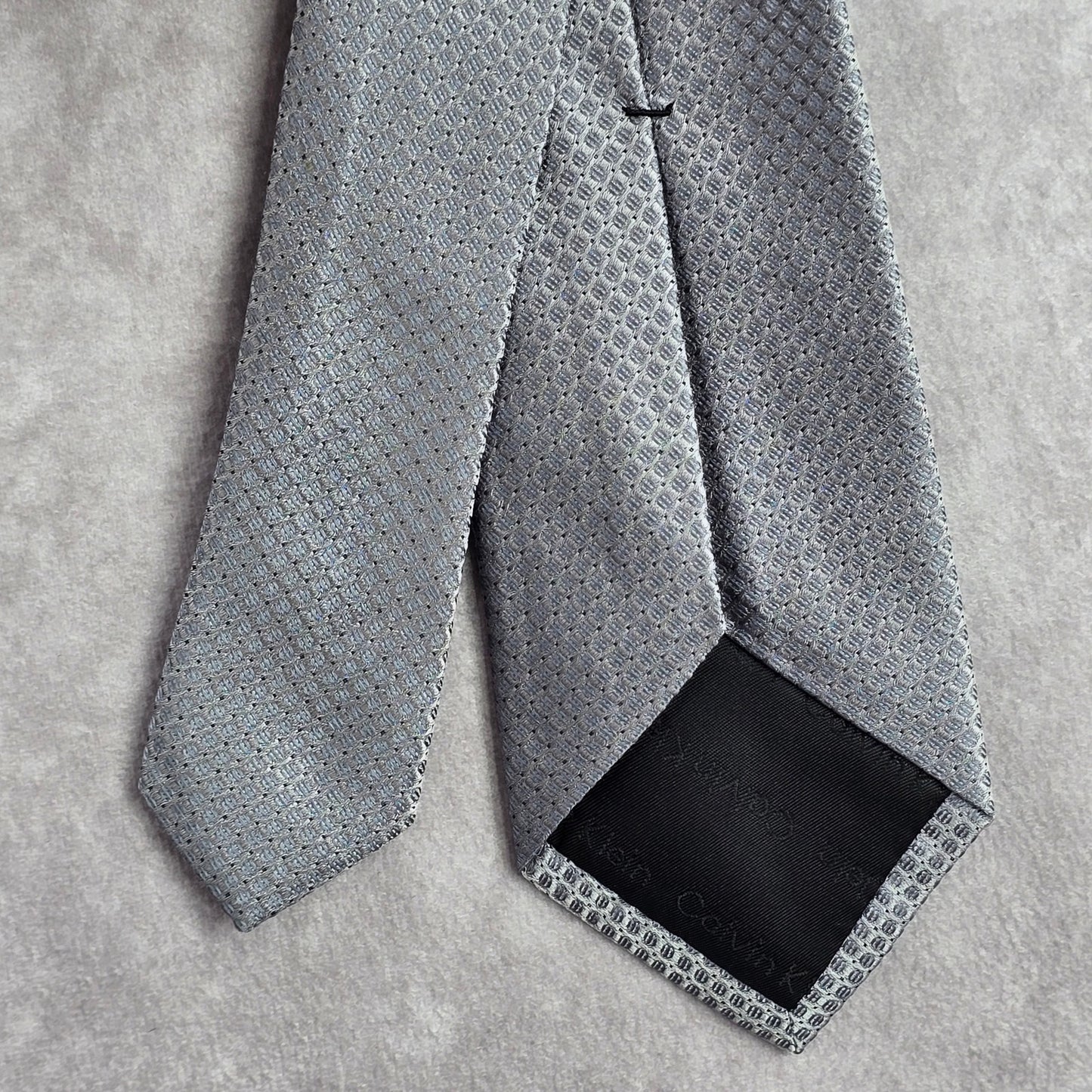 Calvin Klein Gray Silver Geometric Silk Neck Tie Men's