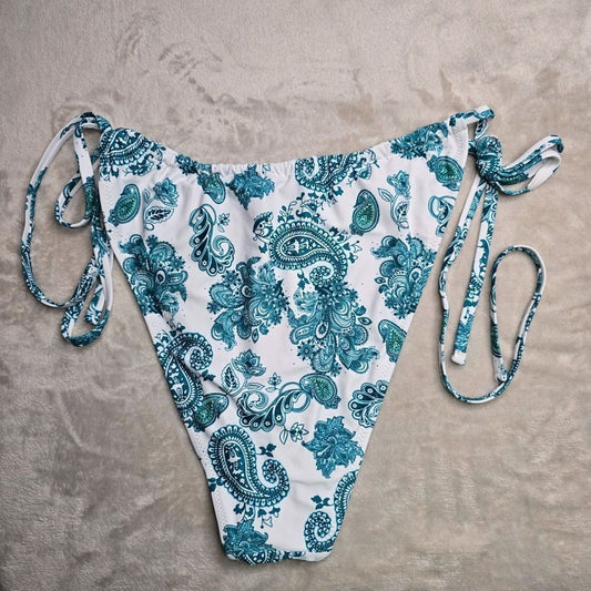 White Blue Paisley Floral Print String Tie Bikini Swimsuit Swimwear 2XL
