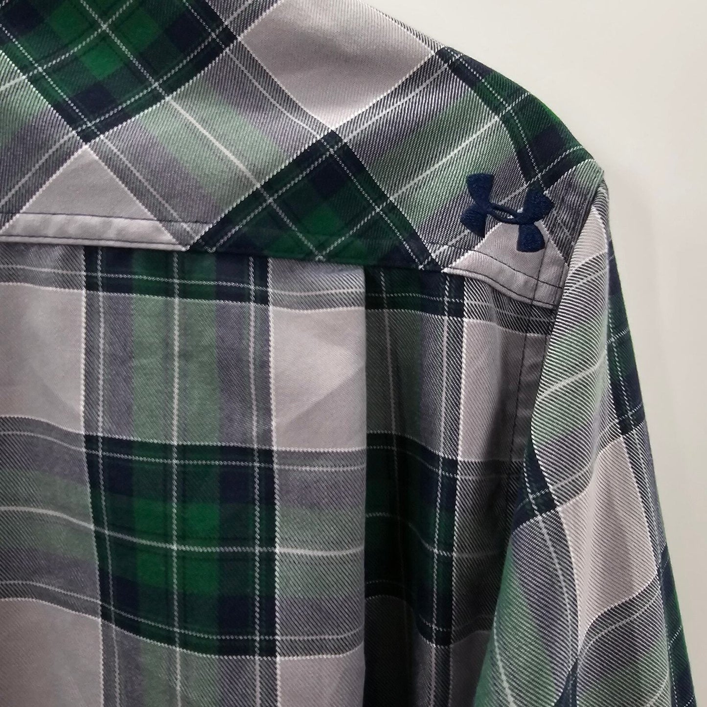 Under Armour Green Plaid Elbow Patch Button Lovesleeve Utility Shirt Large