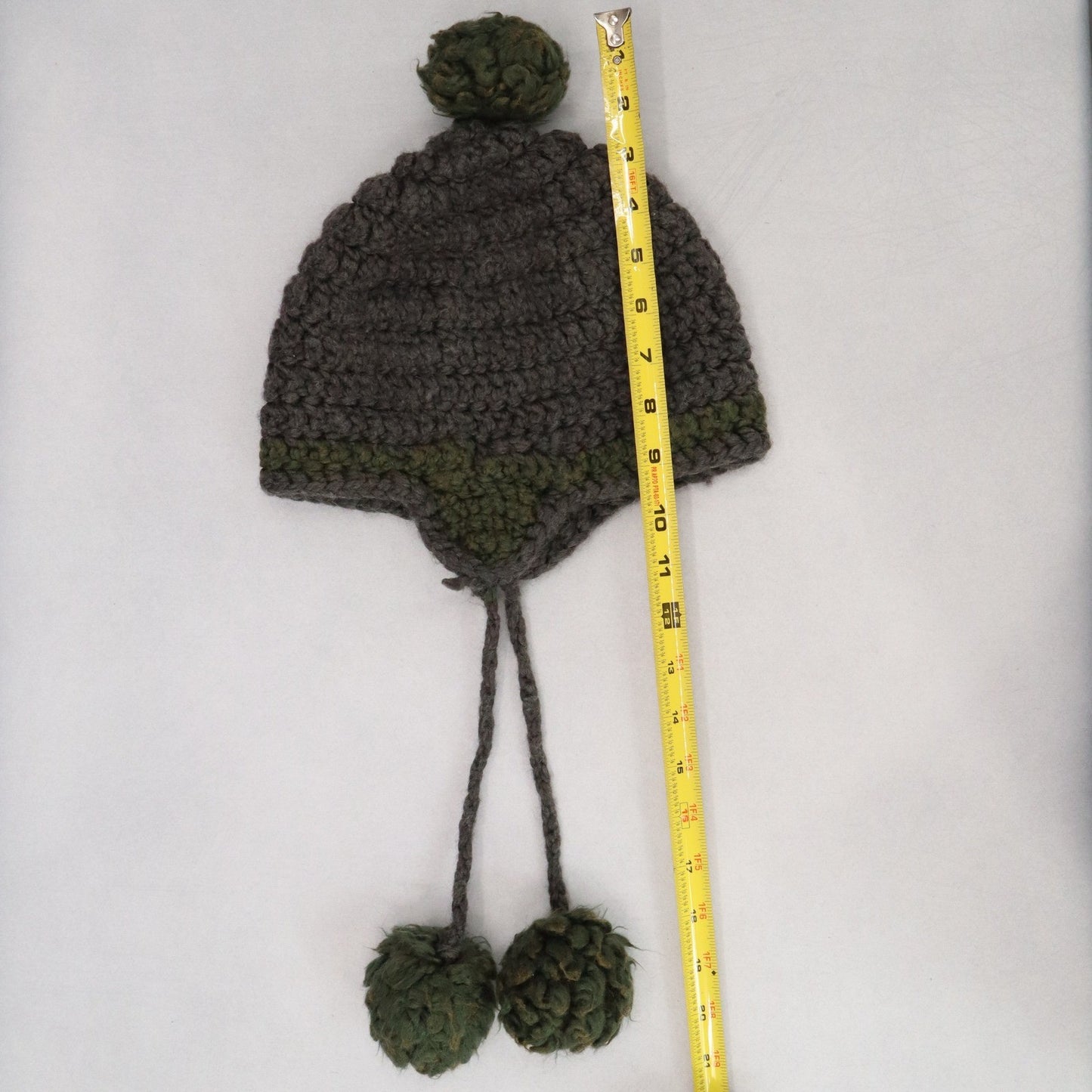 Gray Crochet Cable Knit Pom Pom Bucket Y2K Vintage Beanie Cap Hat