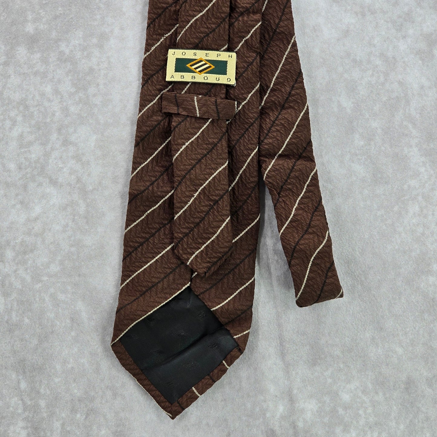 Joseph Abboud Brown Stripe 100% Silk Executive Corporate Italy Men's Neck Tie