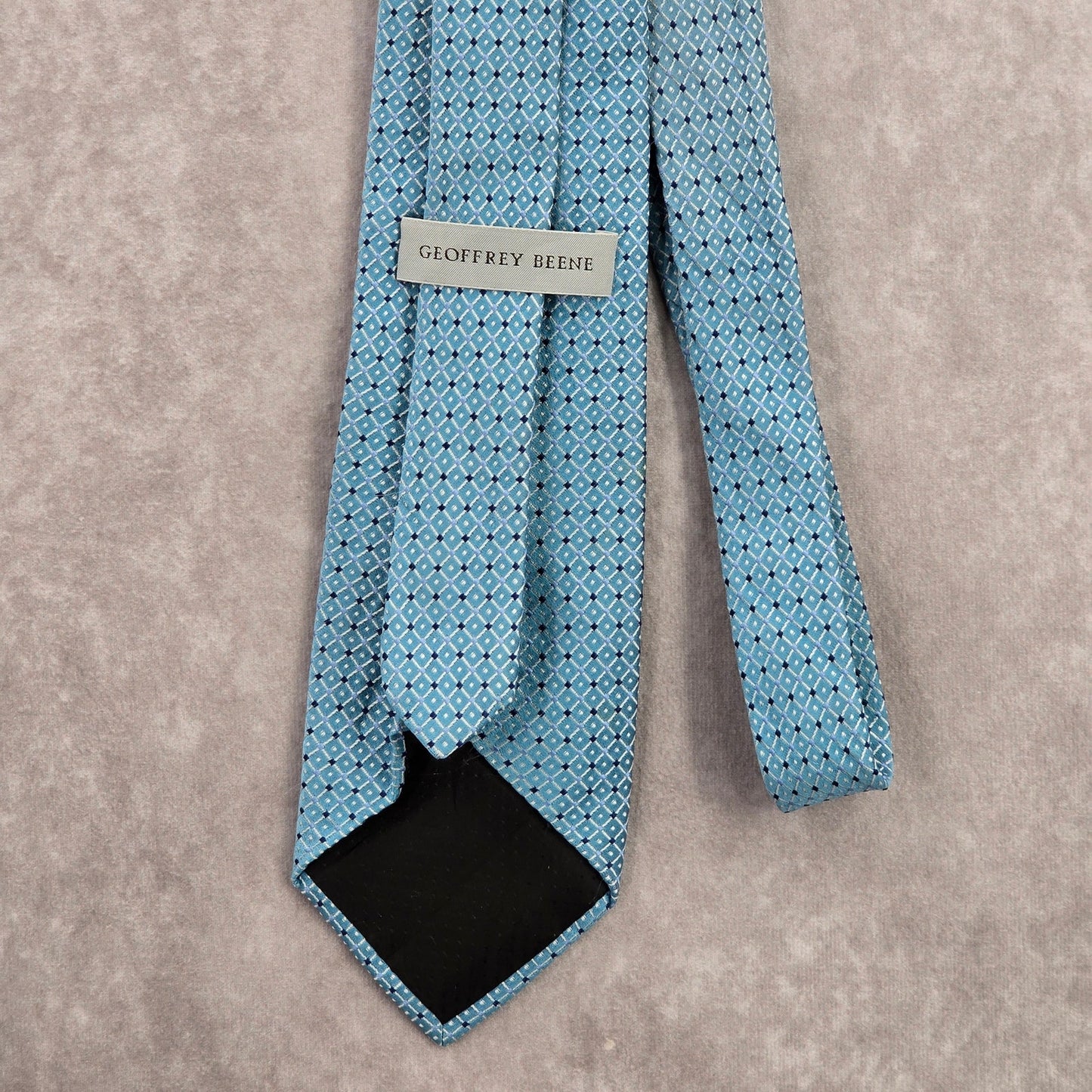 Geoffrey Beene Blue Polka Dot Diamond Geometric 100% Silk Men's Neck Tie