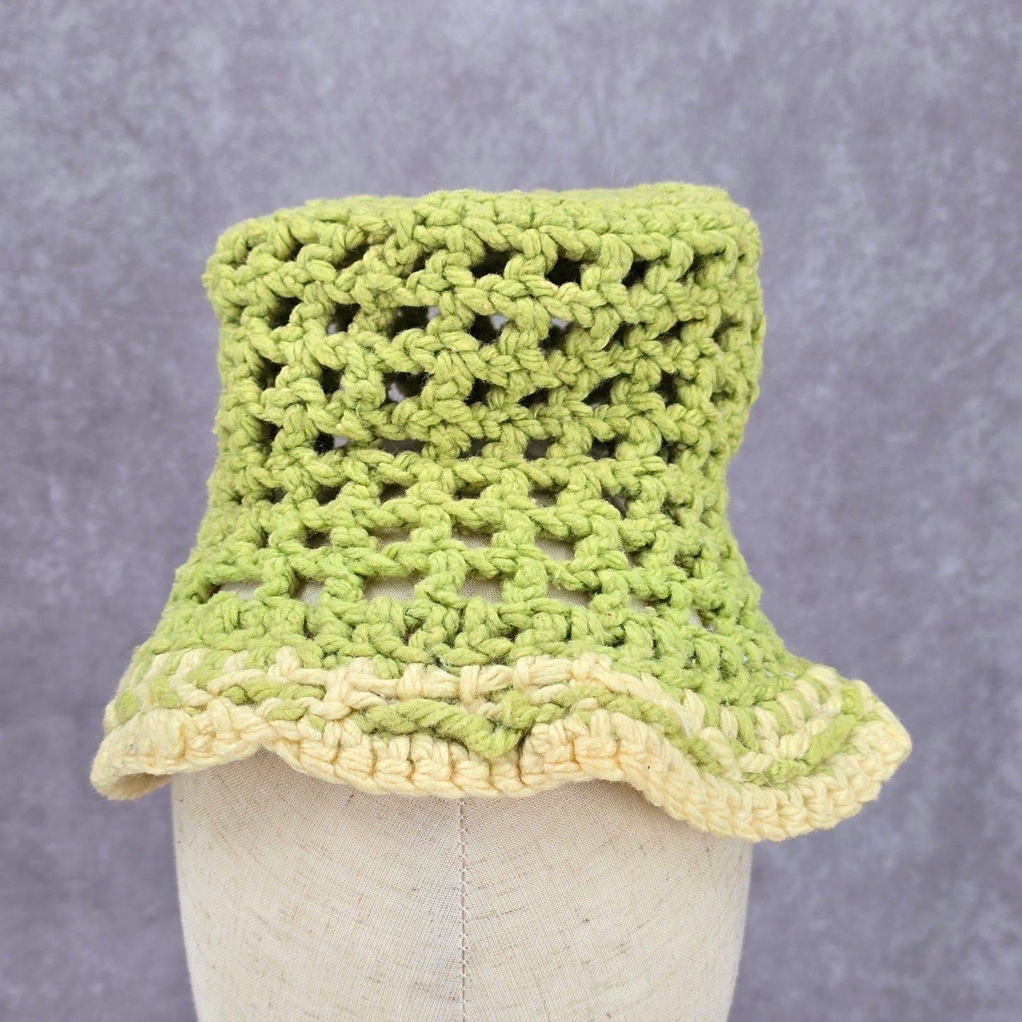 Green Top Crochet Knit Bucket Cap Hat Fun Vintage Y2K Funky Beanie