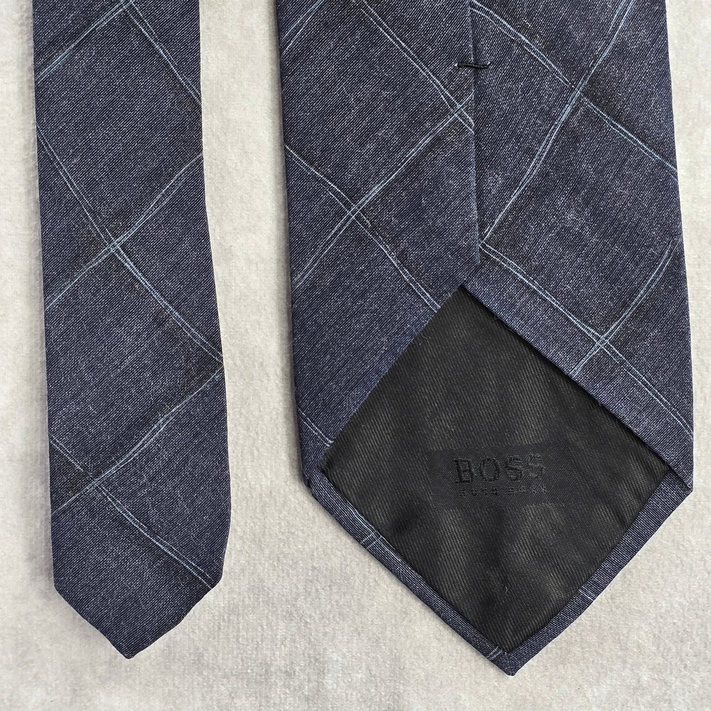 Hugo Boss Blue White Plaid Tartan Executive Wool Viscose Silk Neck Tie Men's