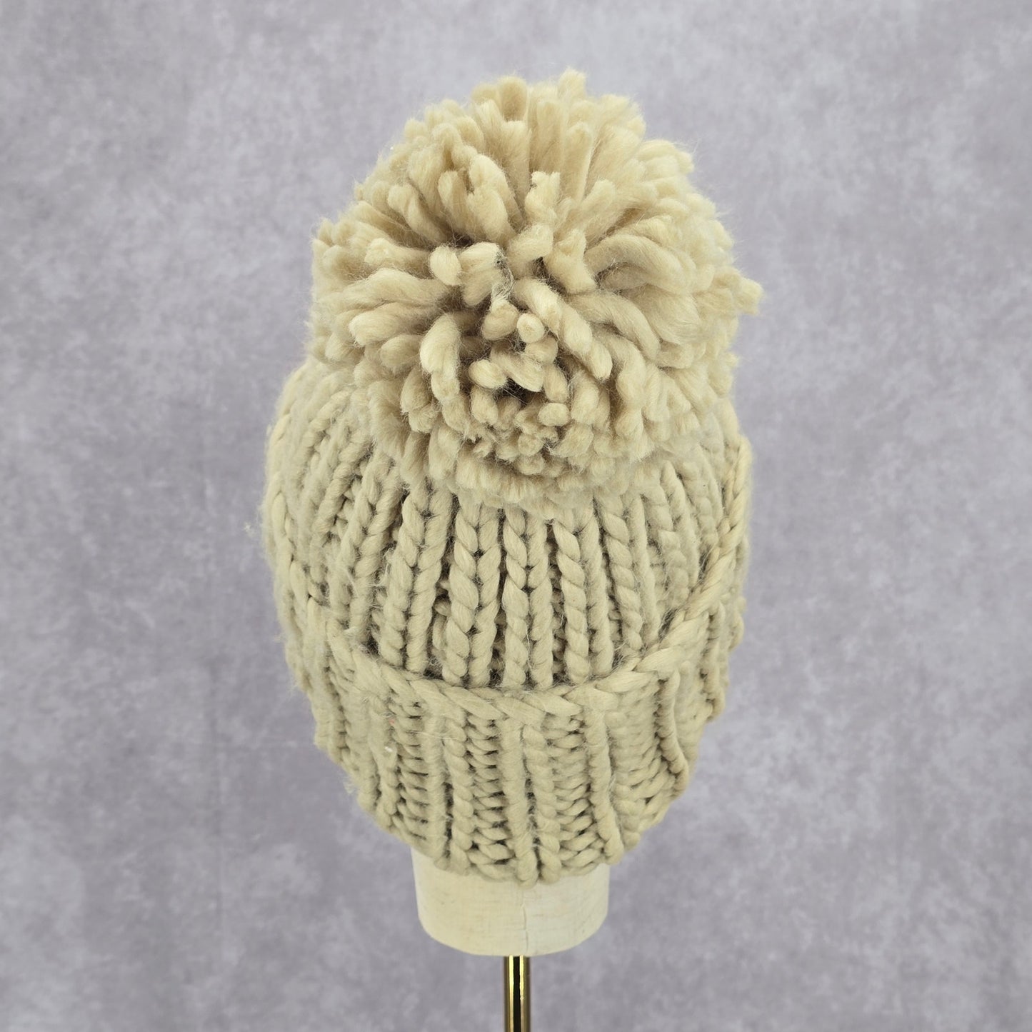 Mossimo Tan Cream Cable Knit Vintage Chunky XL Pom Pom Y2K Funky Hat