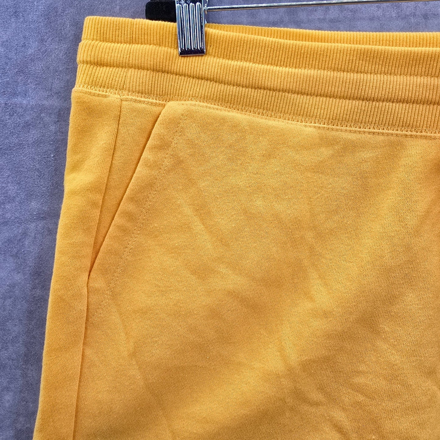 Amazon Essentials Yellow Flat Front Bermuda Active Bottoms Pants Shorts XL