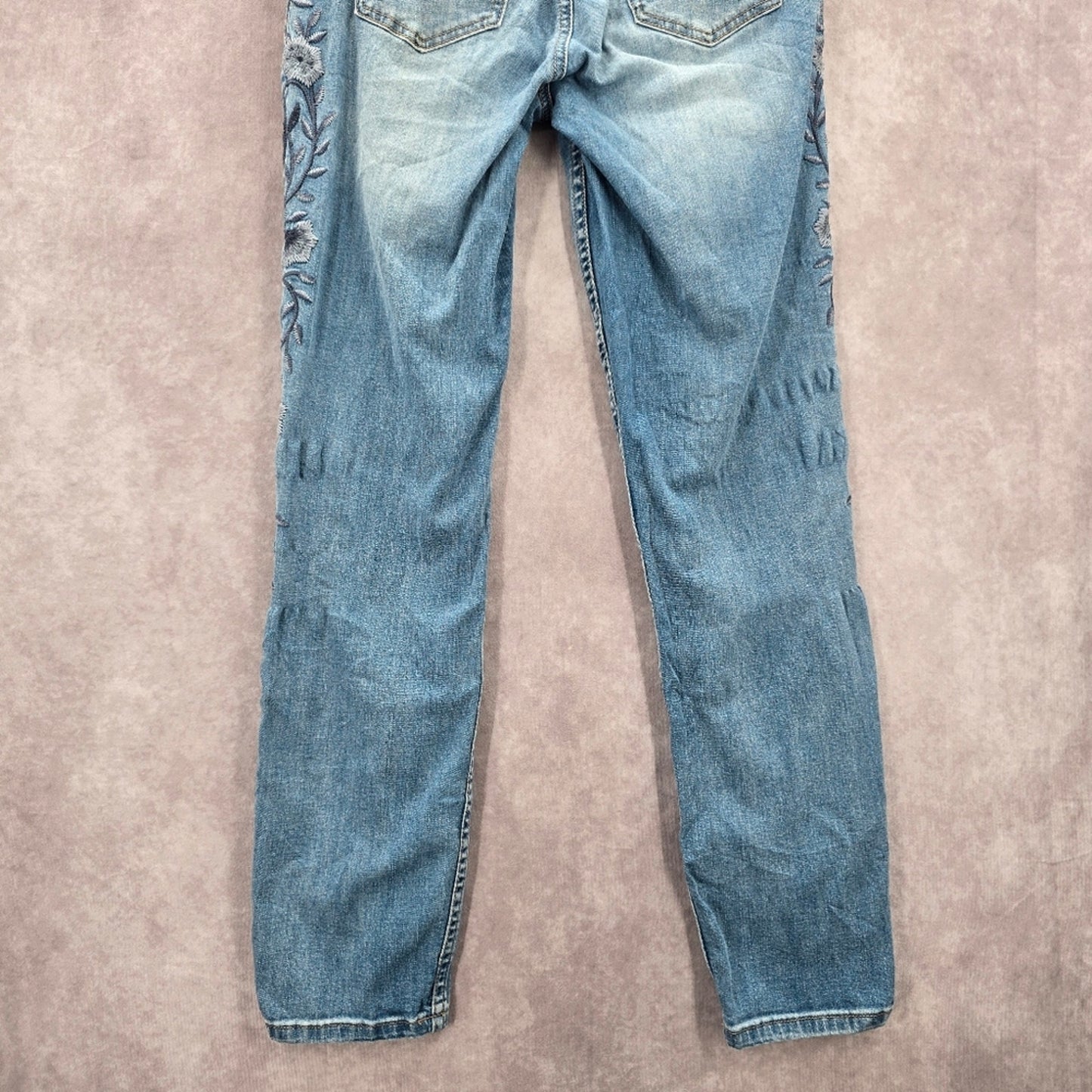 129. Seven7 Blue Embroidered Floral Straight Tapered Denim Pants Jeans 6