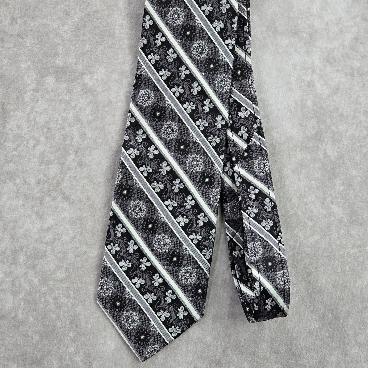 Beau Brummel Black Silver Gray Floral Stripe Silk Executive Neck Tie Men's
