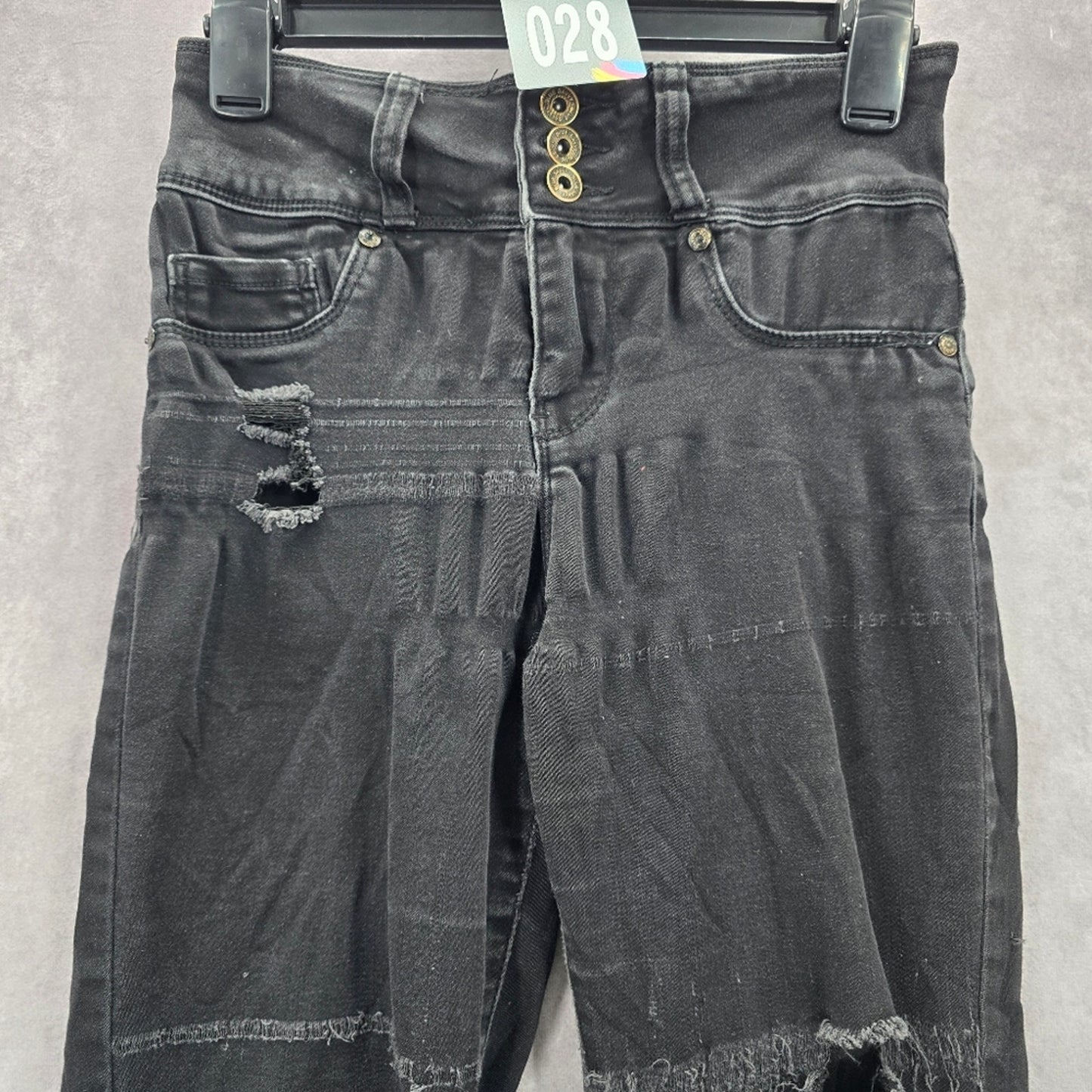 028. Blue Savvy Black Skinny Pants Denim Distressed Jeans 5/27