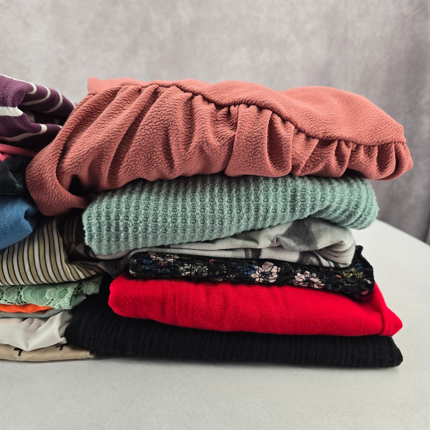 Lot of 16 Womens Tops Sweaters Tanks Random Mixed Bundle of 16 S Small