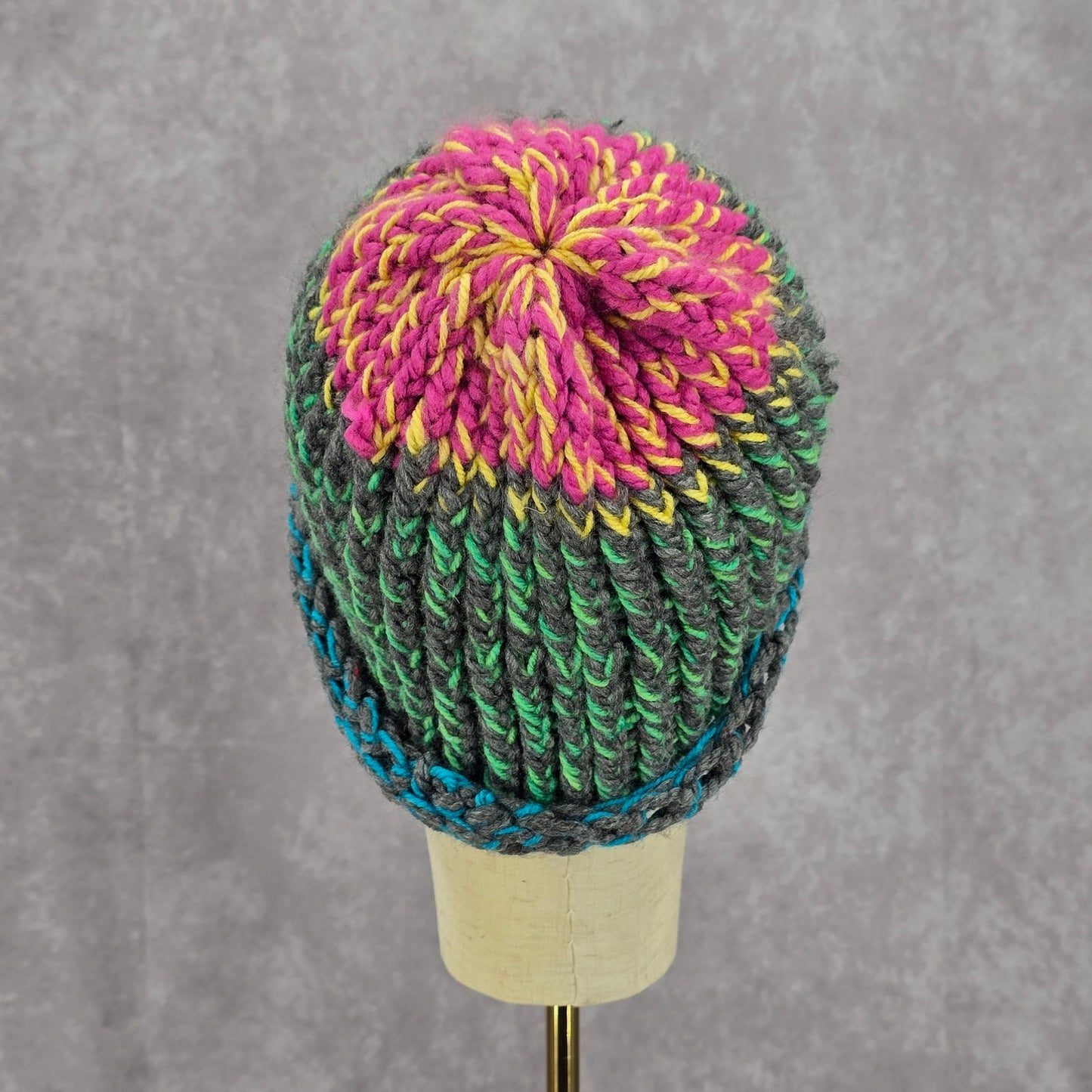 Green Pink Crochet Knit Bucket Cap Hat Fun Vintage Y2K Funky Beanie