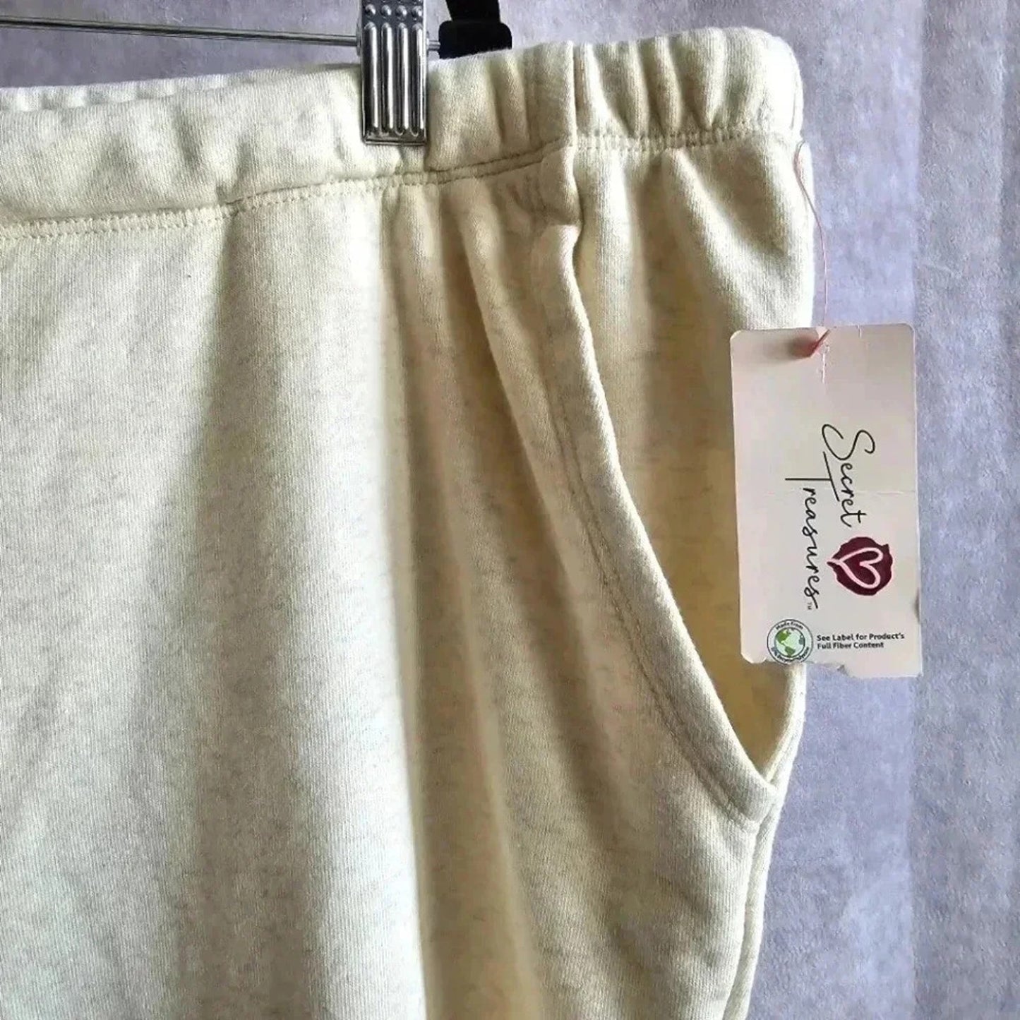Secret Treasures Cream White Shorts Pullon Drawstring Pants NWT Plus 3XL 22W-24W