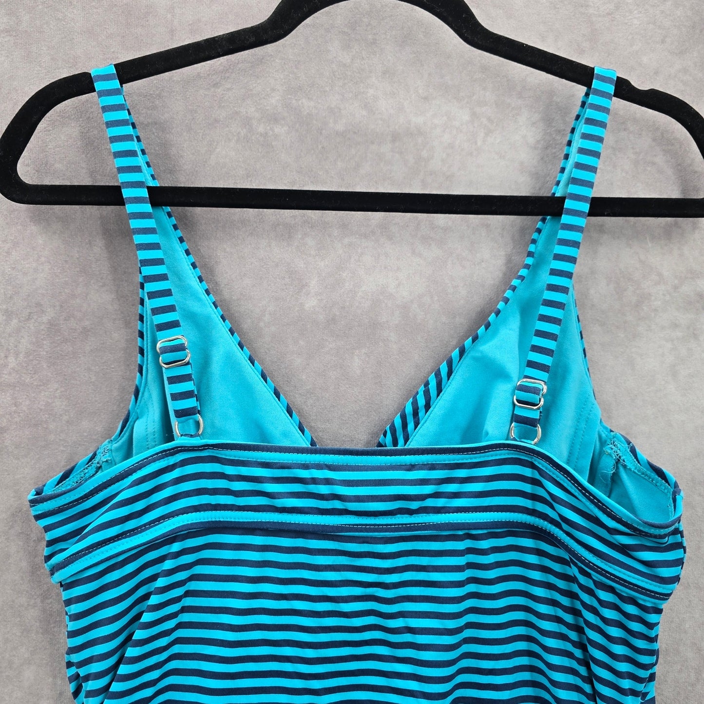 003. Apt 9 Blue Stripe Tank Top Tankini Swimwear Large