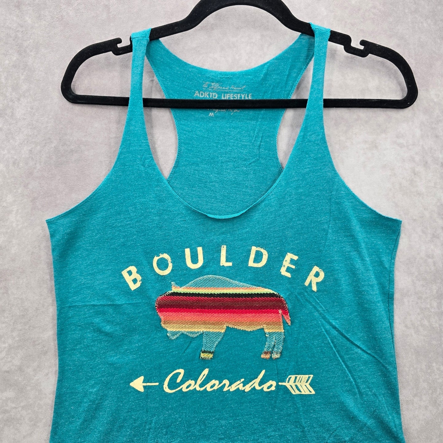 ADKTD Lifestyle Green Sleeveless Boulder Colorado Bison Patch Tank Top Medium