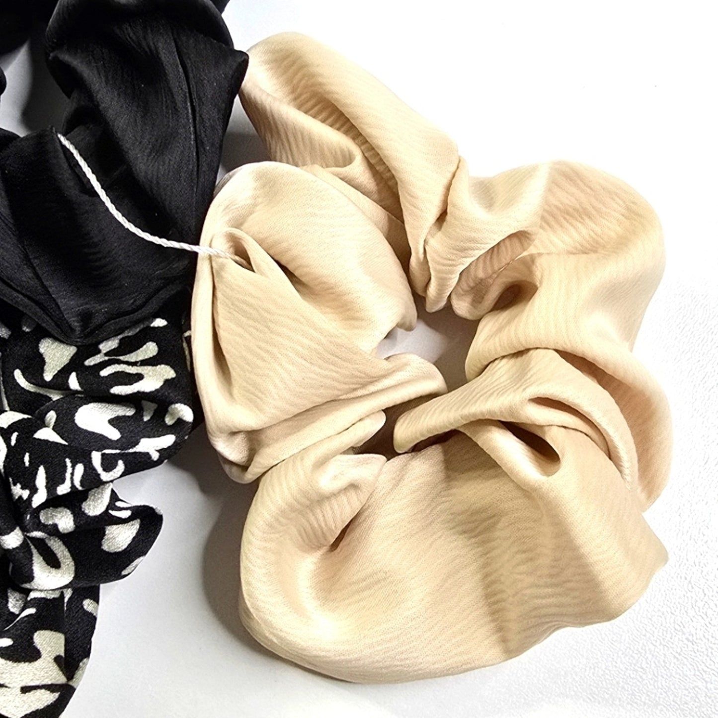Black Bone 3 Piece Accessories Scrunchie Hair Tie Hair Band Elastic Stretch SB28