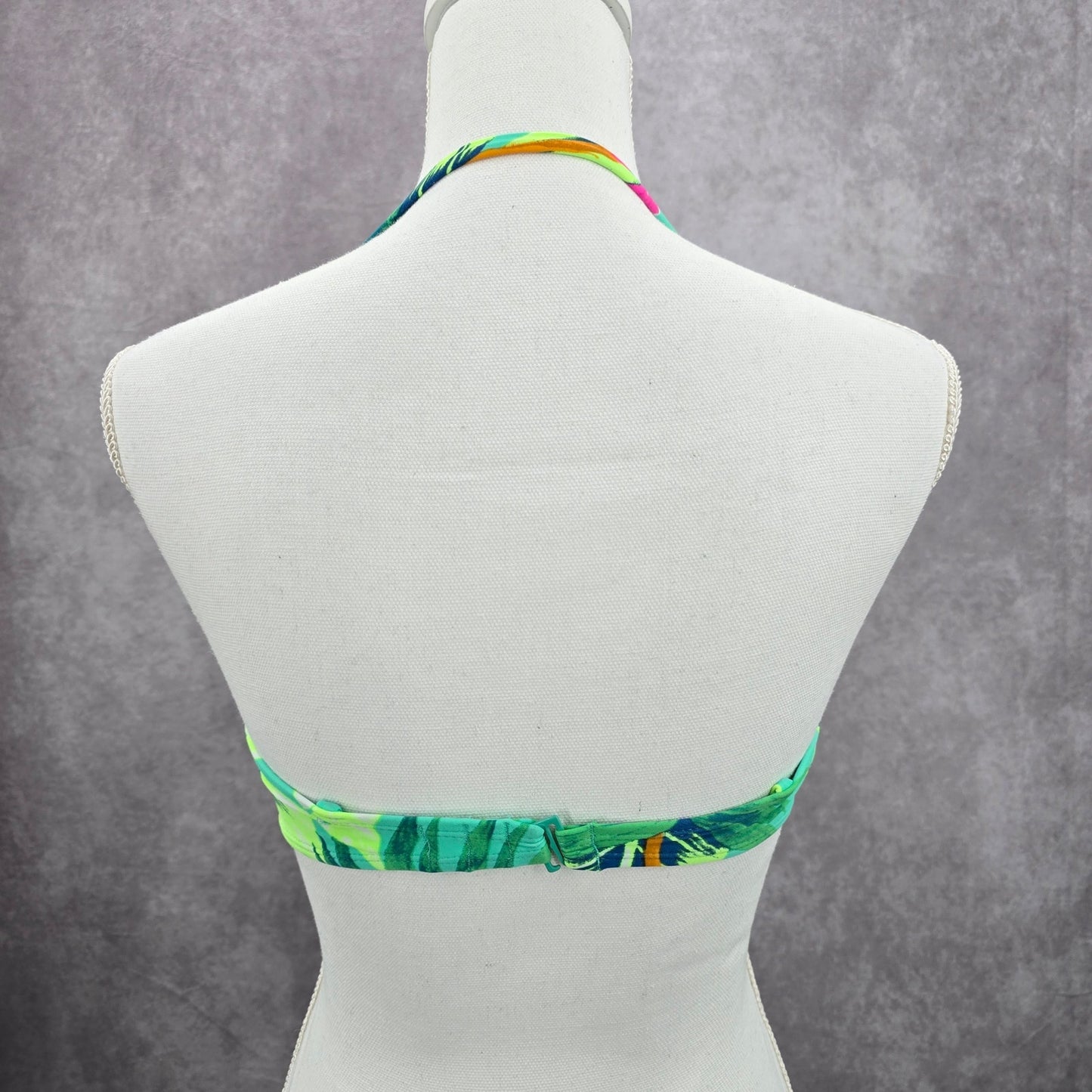 Xhilaration Green Tropical Floral Padded String Hook Bikini Top Swimwear Medium
