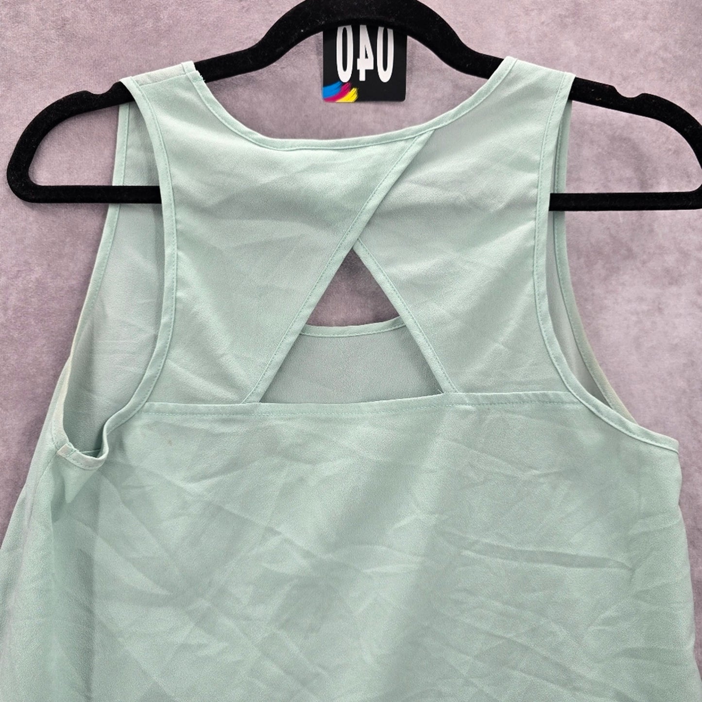 Jack Pastel Green Sleeveless Triangle Cutout Tank Top Small